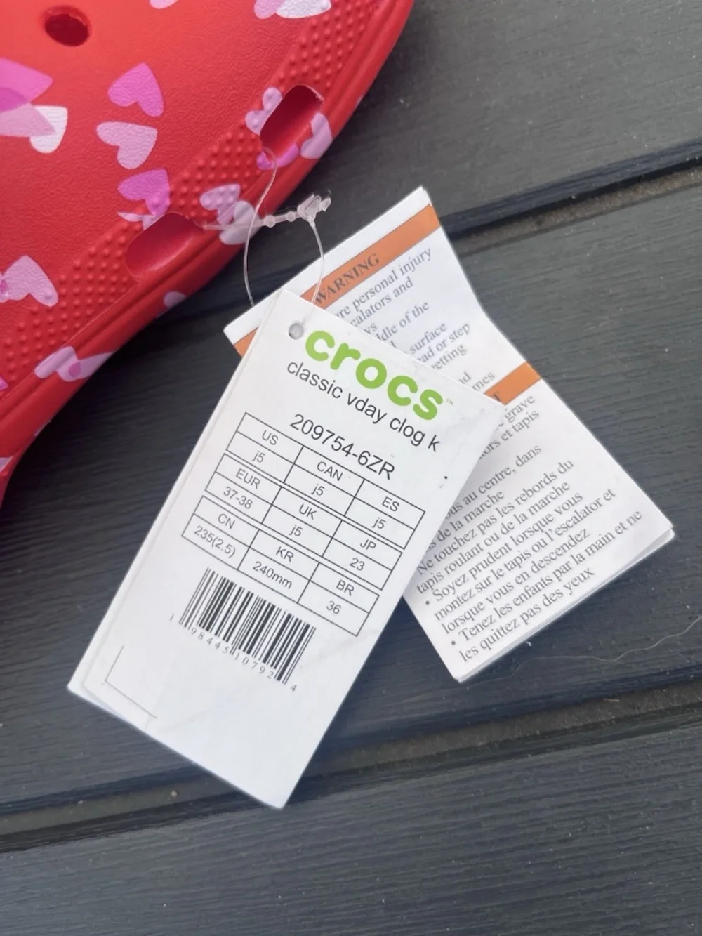NWT Big Kid Crocs Size 5 Red Hearts Valentines Day Can Fit Women’s